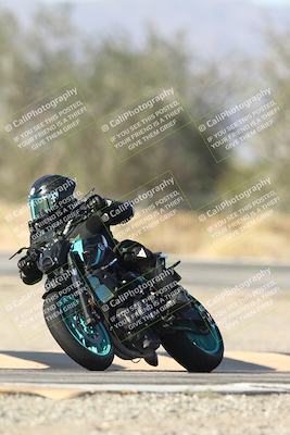 media/Dec-01-2025-Moto Forza (Mon) [[2daa91e15f]]/2-Intermediate Group/Session 3 (Turn 3)/